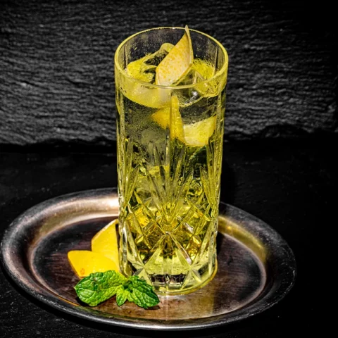 markhor-koktajl-drink-cover12 MARKHOR STAND OUT & SHOUT